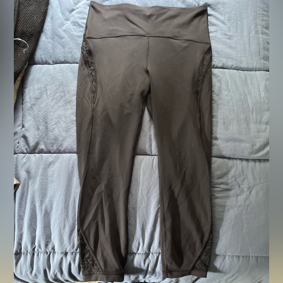 SPECIAL EDITION lululemon Wunder Under Hi-Rise Embroidered - Picture 9 of 9